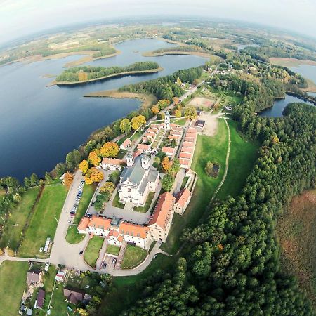 Pokamedulski Klasztor W Wigrach Wigry Exterior foto