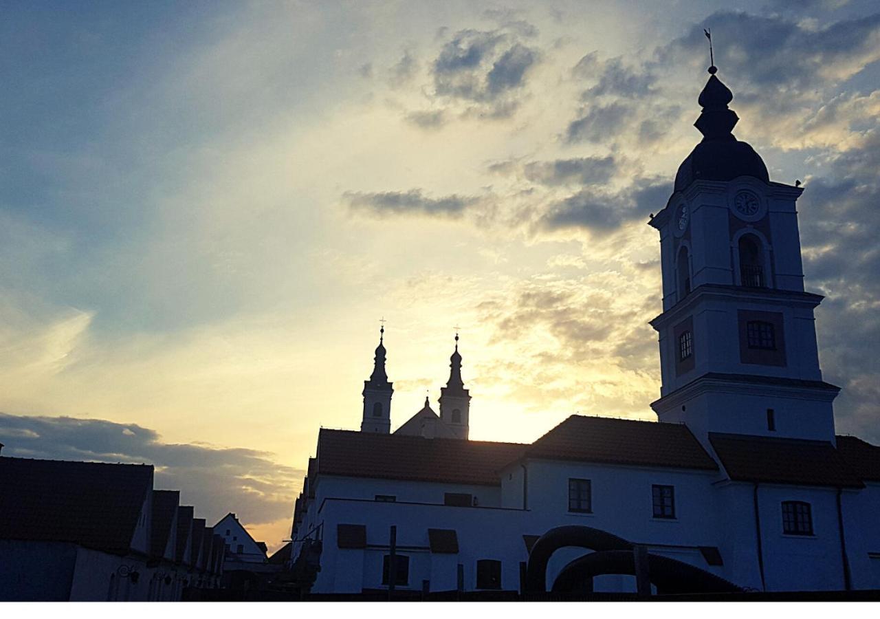 Pokamedulski Klasztor W Wigrach Wigry Exterior foto